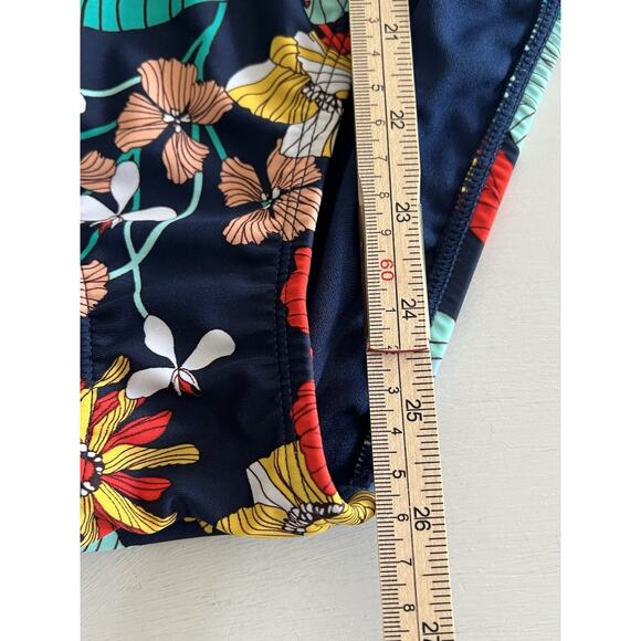 Ellen Tracy Keyhole High Neck One Piece Swimsuit Tropical Floral Size 6 Ruching - Picture 7 of 16